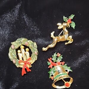 Trio Of Holiday Brooches Brell Rheindeer Wreath Candles Holy